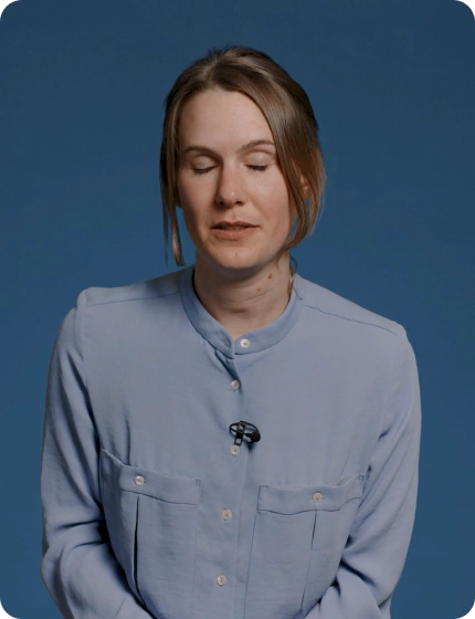 Thumbnail of person in the video.