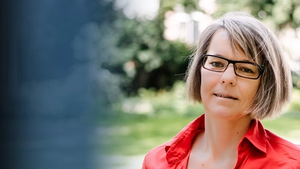 How Can We Improve the Performance of Immigrants in the Labor Market? Cover