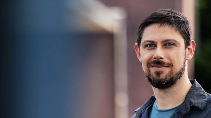 How Do Alloying Elements Behave at the Grain Boundary? Cover